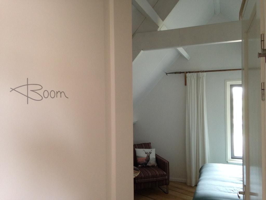 Bij En Boom Bed & Breakfast Драхтен Стая снимка