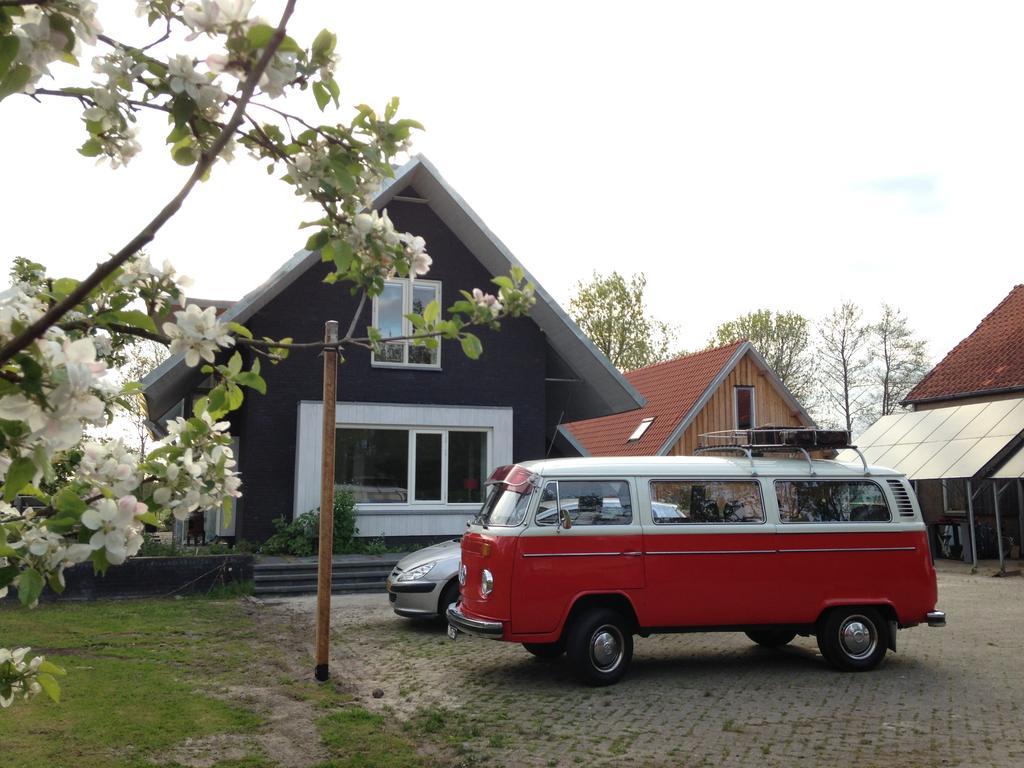 Bij En Boom Bed & Breakfast Драхтен Екстериор снимка