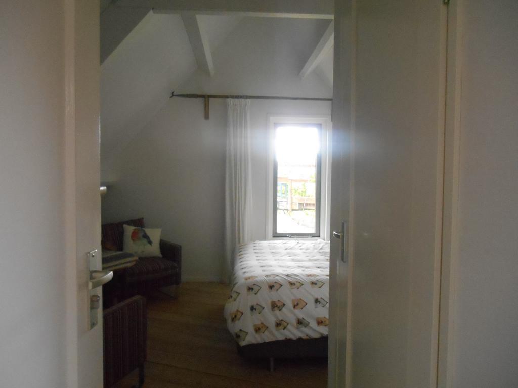 Bij En Boom Bed & Breakfast Драхтен Стая снимка