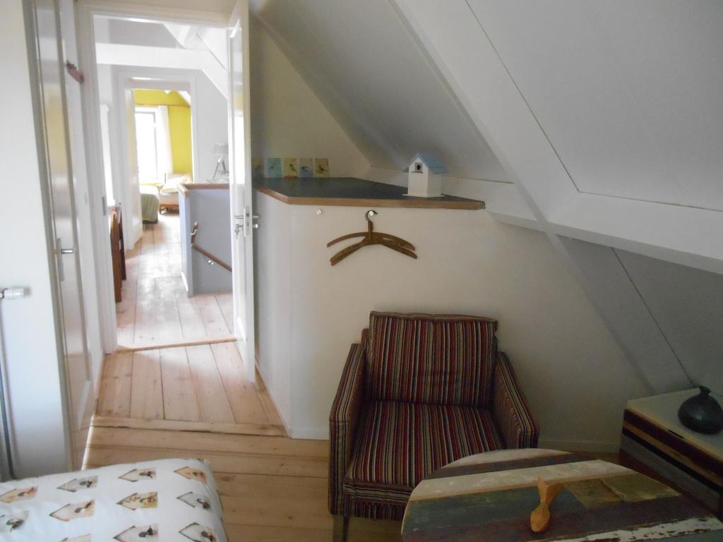 Bij En Boom Bed & Breakfast Драхтен Стая снимка