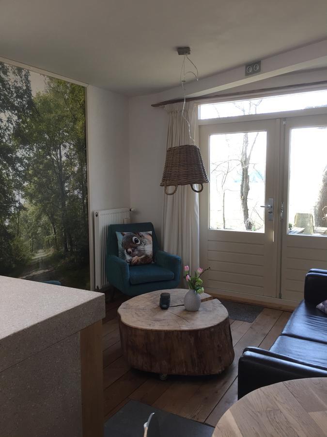 Bij En Boom Bed & Breakfast Драхтен Екстериор снимка